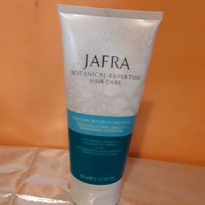 BOTANICAL EXPERTISE HAIR CARE